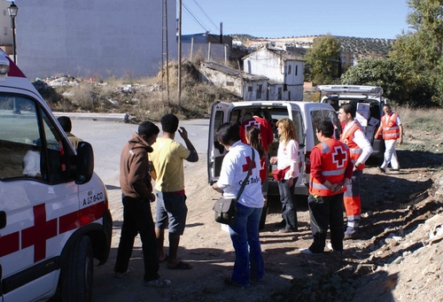 805-806. 151209. 12. Cruz Roja atendió a 140 inmigrantes.