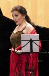 755. 151107. 35. La soprano prieguense Carmen Serrano en el Teatro Victoria.