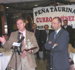 735. 150107. 20. Enrique Romero galardonado con el premio Neptuno por la peña taurina Curro Jiménez.