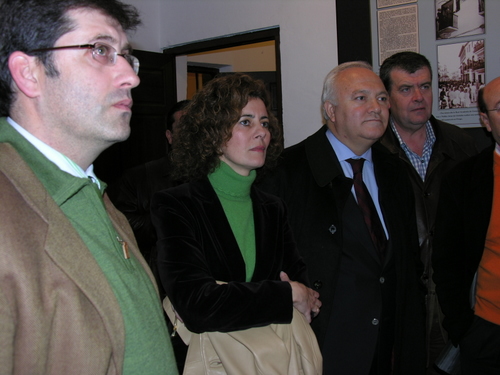 761. 150208. 15. El ministro de Exteriores visita la Casa natal de Niceto Alcalá Zamora.