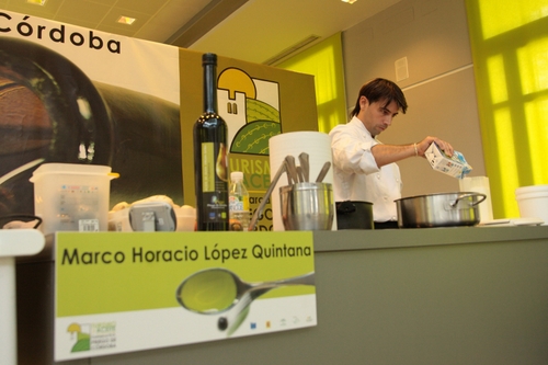 769. 150608. 22. Marco Horacio López. tercer premio Concurso de Cocina.