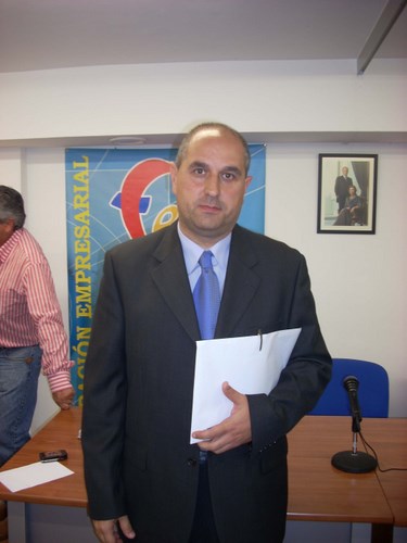 769. 150608. 27. José Mª López nuevo presidente de la F.E. P.