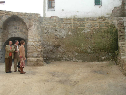739-740. 150307. 07. Lienzo de muralla del Arco de San Bernardo restaurado. (Foto, Guti).