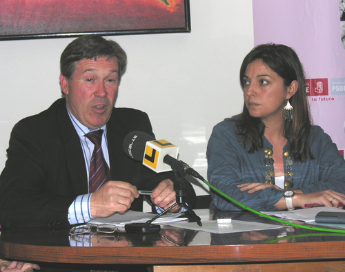 739-740. 150307. 11. Los parlamentarios socialistas Juan Antonio Cebrián e Isabel Ambrosio.