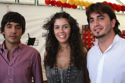 800. 011009. 38. Sergio, María y Víctor, un trío flamenco.