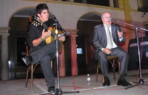 803. 151109. 08. Juan J. Bermúdez y Antonio Carrillo en la Fiesta de la Solidaridad.