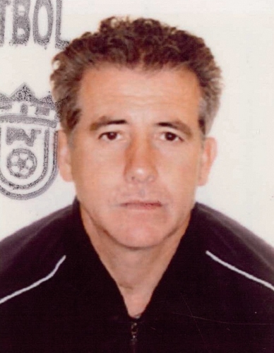 807. 150110. 44. Félix Bermúdez Ochoa, galardonado con la insignia de oro de la Federación Andaluza de Fútbol.