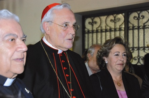 816. 010610. 02. El cardenal  de Sevilla, Carlos Amigo, pregonero de la Columna.