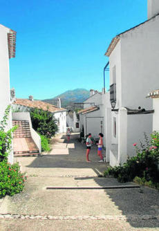 Calle de la Villa Turística de Priego.