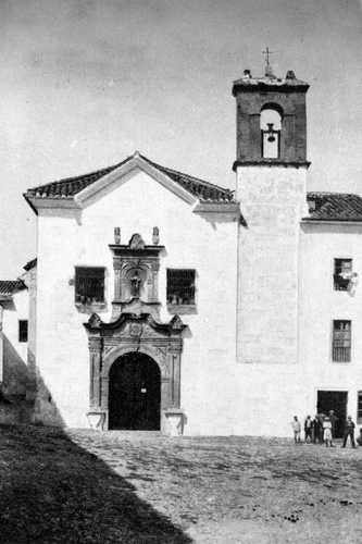 Fachada de la iglesia de San Pedro por las décadas primeras del siglo XX.